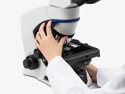 Microscopio Biológico Trinocular Cx43 Olympus ID-2181776